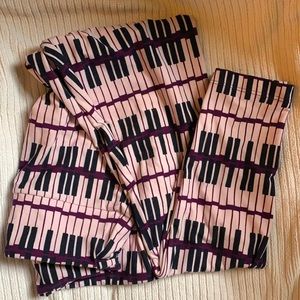 Lularoe OS leggings in Piano Key print